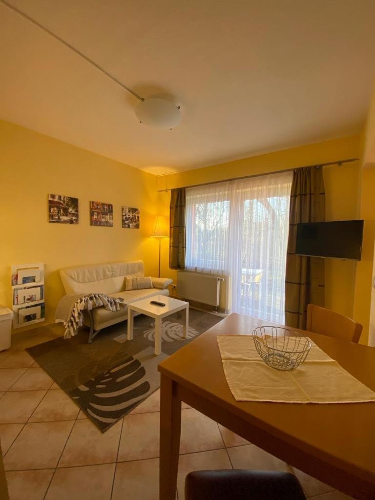 Apartments In Der Kopenhagener Strasse ロストック エクステリア 写真